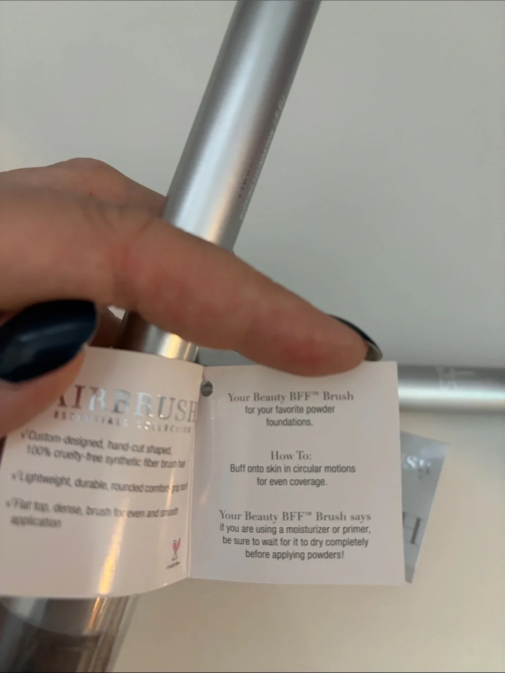 IT Cosmetics Foundation Brushes + Brush Bath
